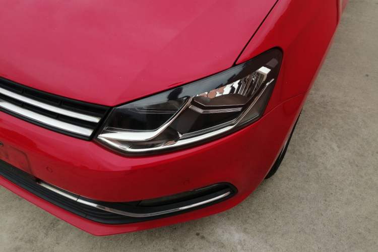 Used Volkswagen Polo 2014 1.6L Automatic Luxury Edition
