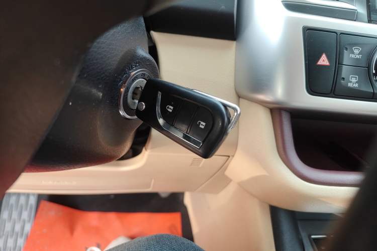 Used Toyota Highlander 2015 2.0T Four-Wheel Drive Elite Edition 7-Seater