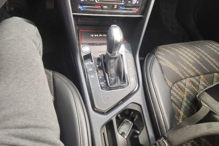 Used Volkswagen Tharu 2023 300TSI Two-Wheel-Drive Moonlight Edition