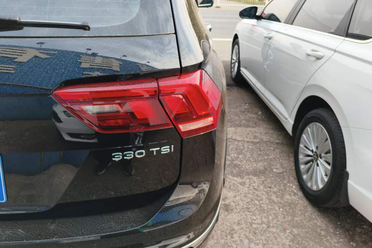 Used Volkswagen Tiguan L 2021 330TSI Automatic Two-Wheel Drive R-Line Enhanced Edition
