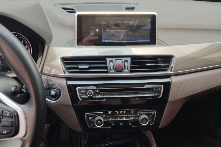 Used BMW X1 New Energy 2018 xDrive25Le Luxury Model Audio And AC Panel