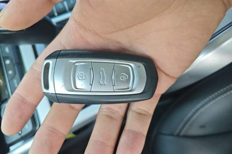 Used Geely Auto Emgrand X7 Sport 2016 1.8TD Automatic Smart Model Vehicle Key