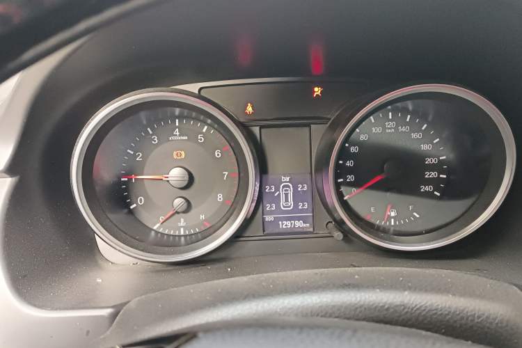 Used Haval H6 2015 Revised Version Sport Edition 1.5T Manual Transmission Two-Wheel Drive Elite Grade