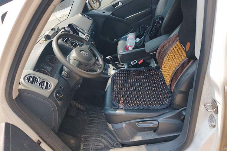 Used Volkswagen Tiguan 2015 1.8TSI Automatic Two-Wheel Drive Trend Edition Left Front Seat