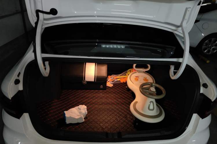 Used Volkswagen Lavida 2023 Revised Version 1.5L Automatic – Full-Option Edition