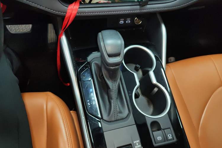 Used Toyota Highlander 2023 2.5L Smart Electric Hybrid Dual-Engine 4x4 Elite Edition 7 Seats