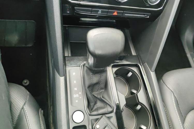 Used Volkswagen Teramont 2020 330TSI Two-Wheel-Drive Luxury Edition China VI Standard