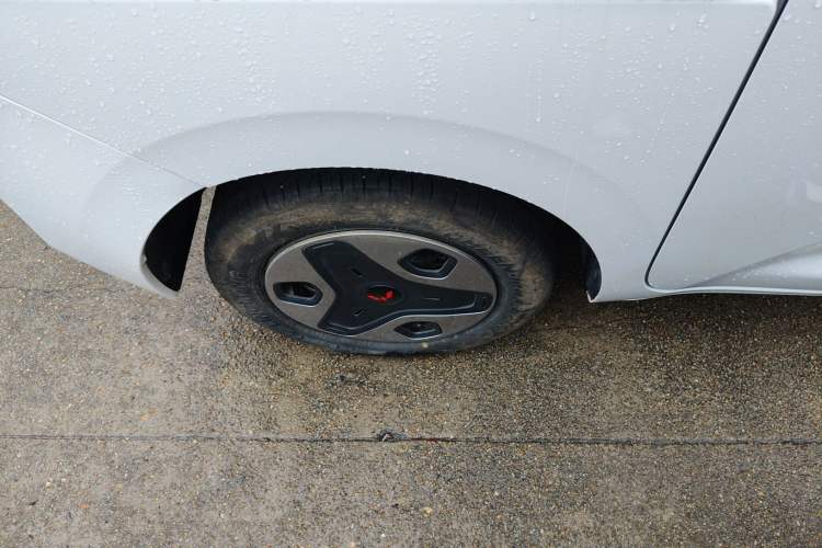 Used Wuling Zhiguang New Energy 2025 Standard Model Exterior 5