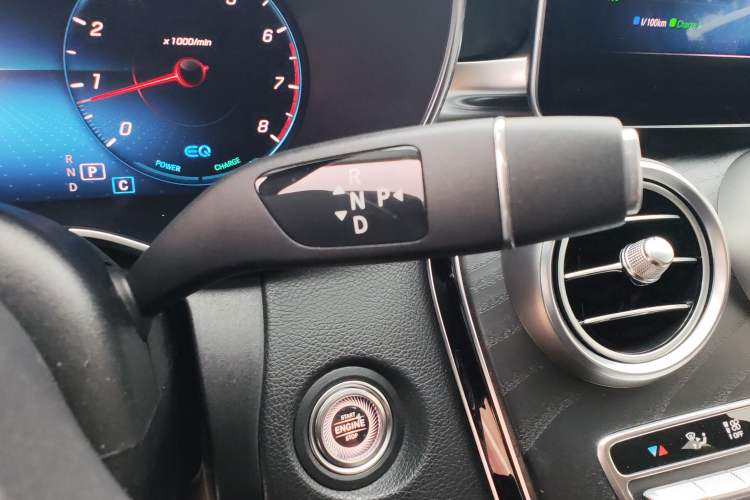 Used Mercedes-Benz C-Class 2019 C 260 Estate Gear Lever