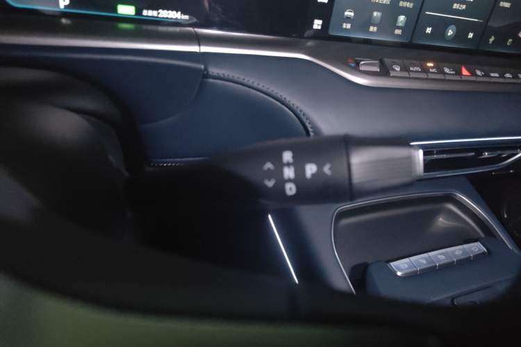 Used VOYAH FREE 2024 Ultra-Long Range Intelligent Driving Version Gear Lever