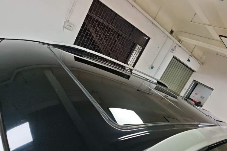 Used GAC Trumpchi GS8 2017 320T Two-Wheel Drive Luxury Smart Connectivity Version (7 Seats) Roof