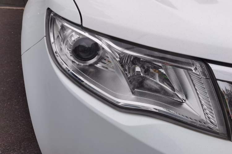 Used Geely Auto Emgrand X7 Sport 2016 1.8TD Automatic ZhiShang Model