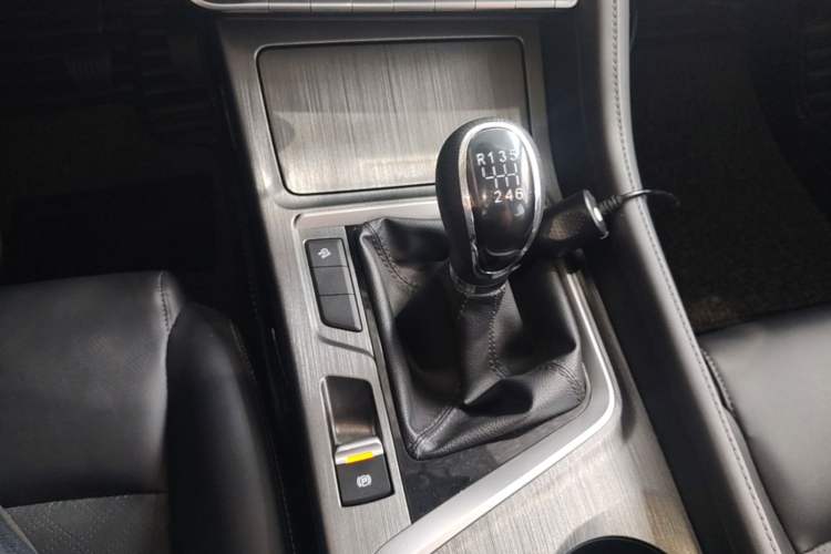 Used CHANGAN CS55PLUS 2020 1.5T Manual Colorful Model