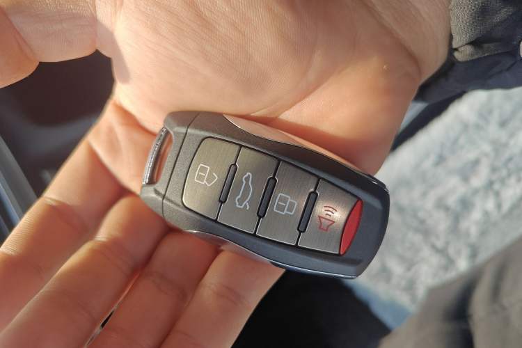 Used Haval H7 2016 Blue-Label H7 2.0T Automatic Elite Model