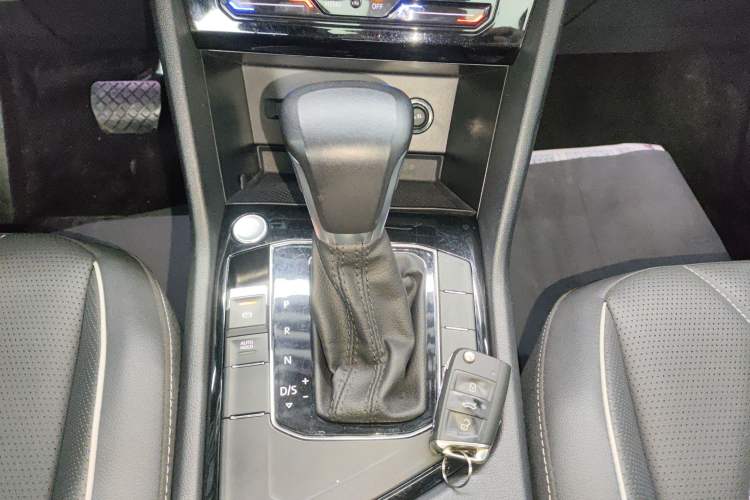 Used Volkswagen Tiguan L 2023 300TSI Automatic Two-Wheel Drive Smart Edition