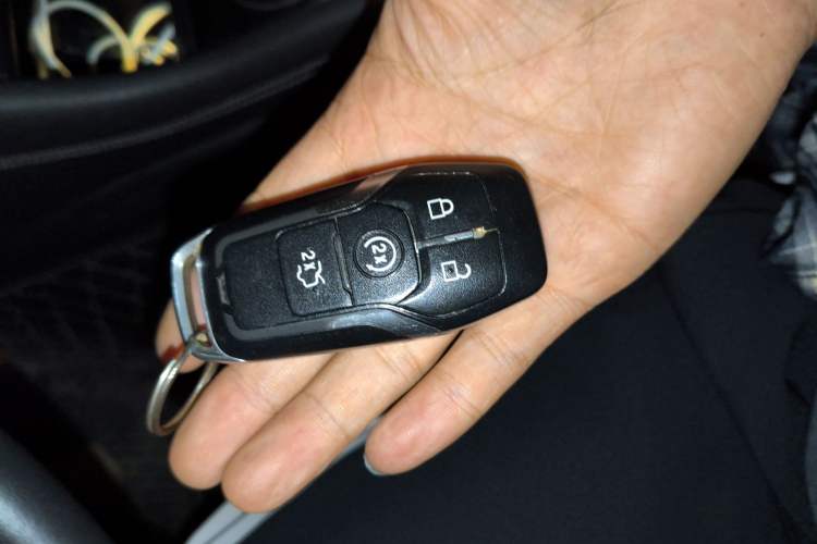 Used Ford Taurus 2017 EcoBoost 245 Luxury Model Vehicle Key