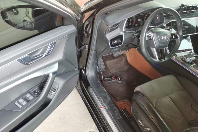 Used Audi A6L 2023 40 TFSI Luxury Dynamic Model Driver Seat