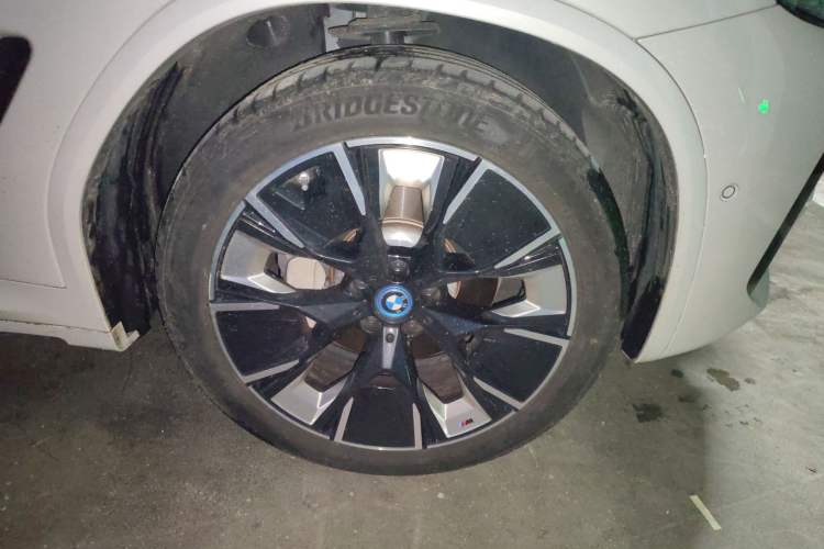 Used BMW iX3 2024 Leading Type Right Front Wheel Hub