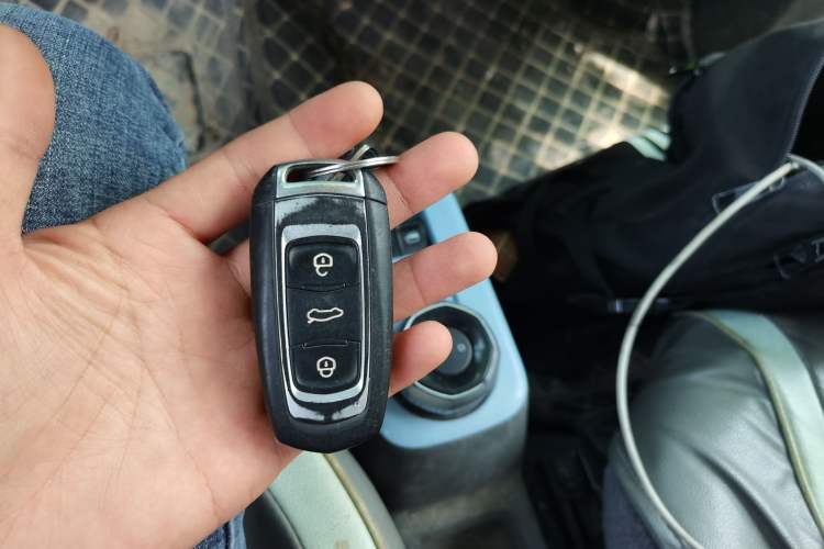 Used Geely Galaxy Panda 2023 Panda Mini 200km Endurance Bear
