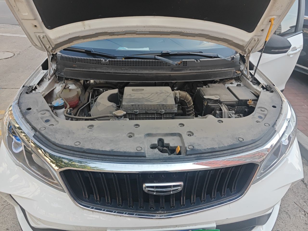 Geely Auto Vision X3 2021 PRO 1.5L CVT Deluxe Model — снимка 19