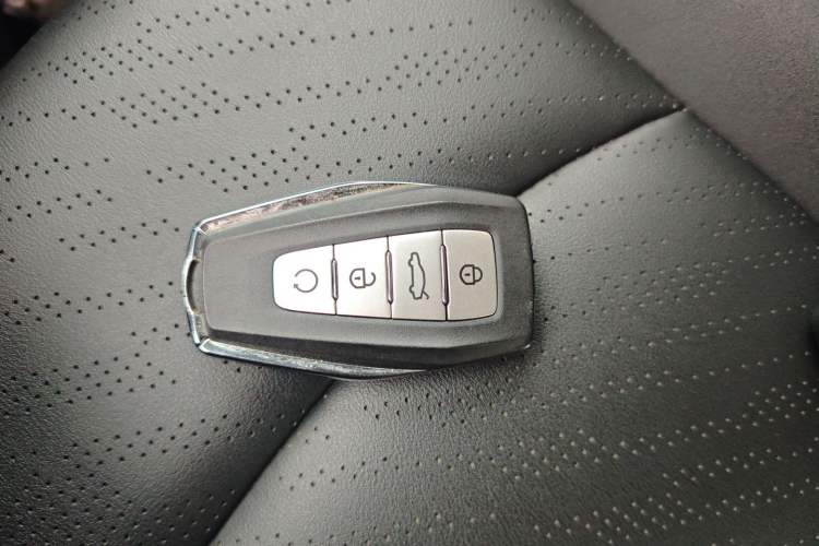 Used Geely Auto Emgrand X7 Sport 2022 Boyue X 1.8TD DCT Smart Model Vehicle Key