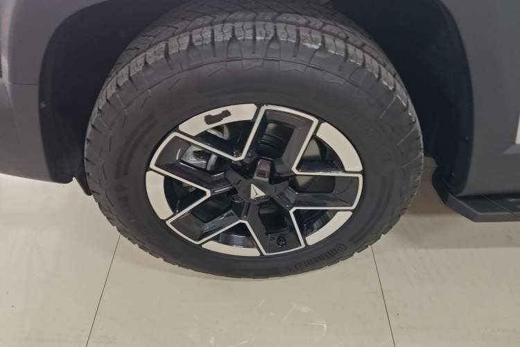 Used Deepal G318 2024 Four-Wheel-Drive Air Suspension Model