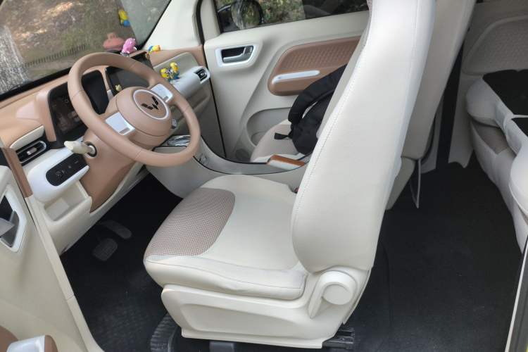 Used Wuling Hongguang MINIEV 2024 3rd Generation 215km Advanced Version