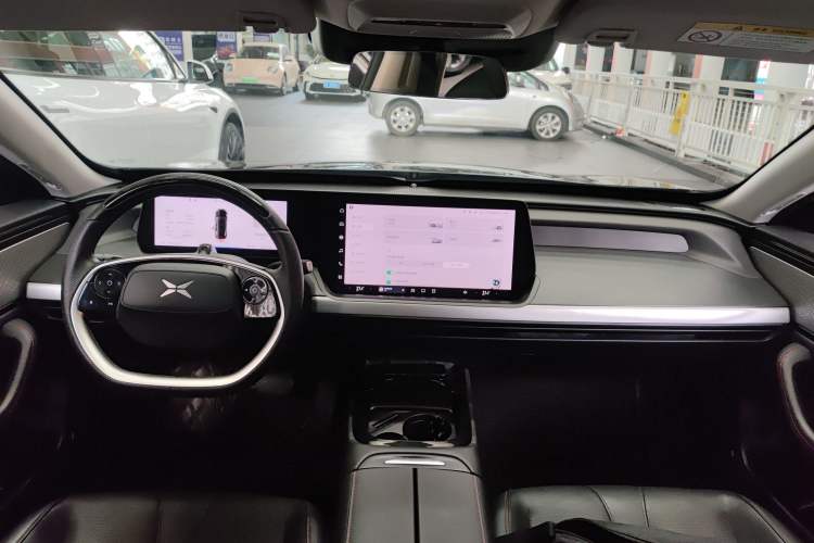 Used XPeng P7 2022 625E Center Console