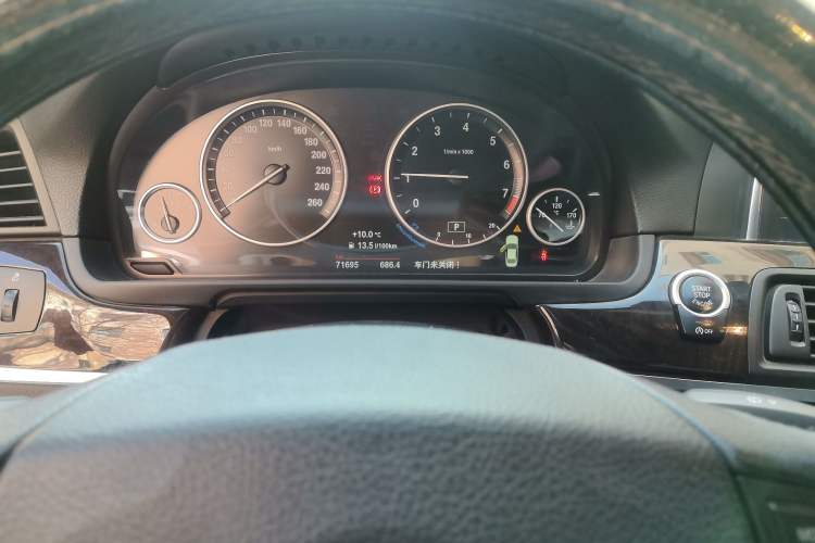 Used BMW 5 Series 2014 525Li Leading Model