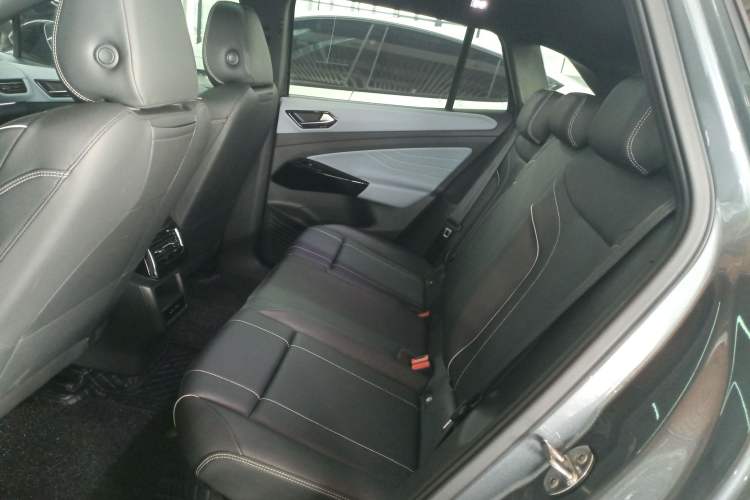 Used Volkswagen ID.4 X 2024 Pure & Smart Edition