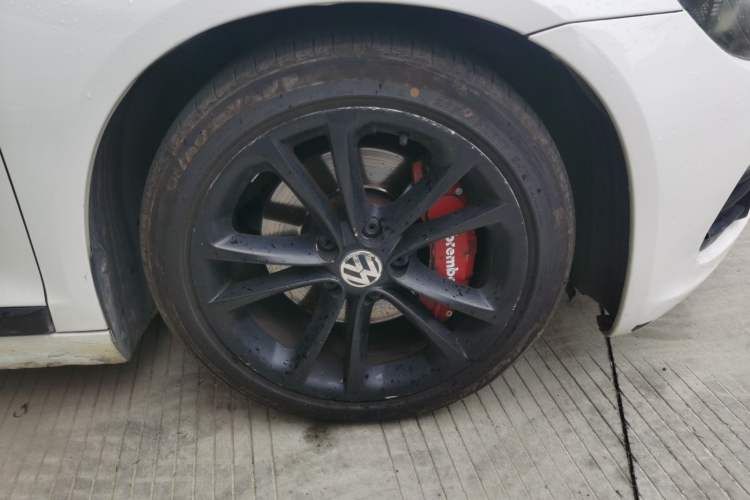 Used Volkswagen Scirocco 2013 2.0 TSI Million-Mile Edition Right Front Wheel Hub
