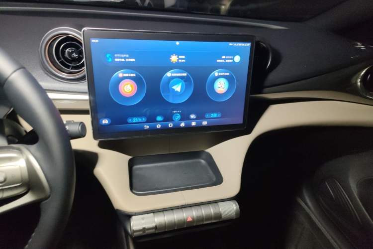 Used BYD Dolphin 2025 420km Free Edition Audio And AC Panel