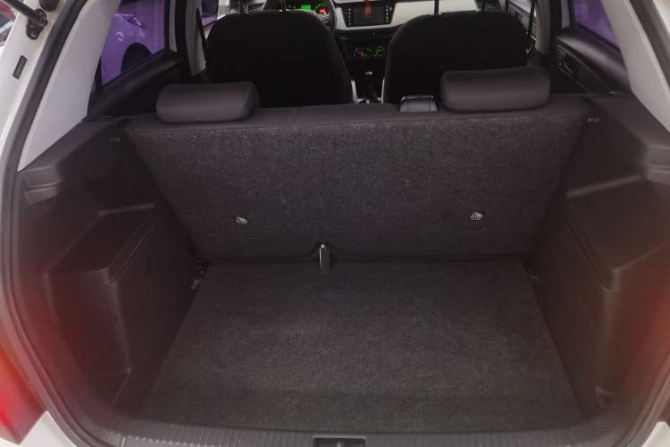 Used Skoda Fabia 2016 1.4L Automatic Car Enjoy Edition