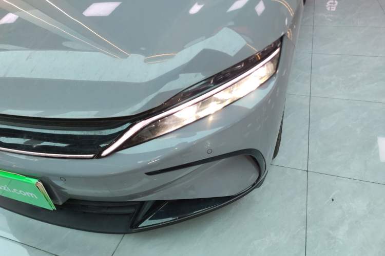 Used BYD Han 2025 DM-i Intelligent Driving Edition 125KM LiDAR Flagship Model
