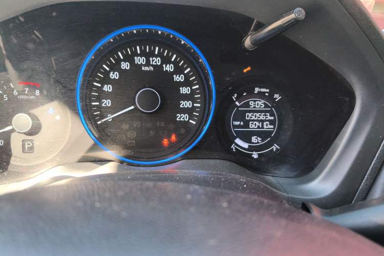 Used Honda Vezel 2020 220 TURBO CVT Elite Edition Odometer Close Up