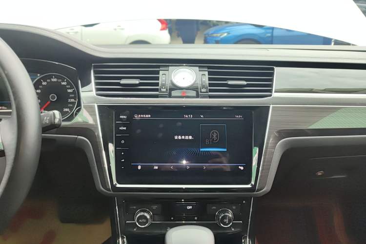 Used Volkswagen Phideon 2019 380TSI Two-Wheel Drive Business Edition China V Standard
