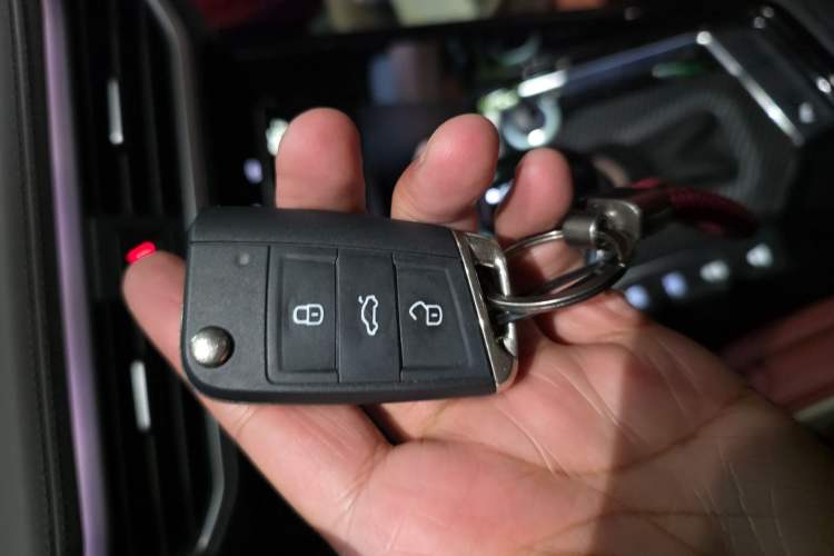 Used Volkswagen Tayron X 2024 330TSI Two-Wheel-Drive Prestige High-Energy Edition Vehicle Key