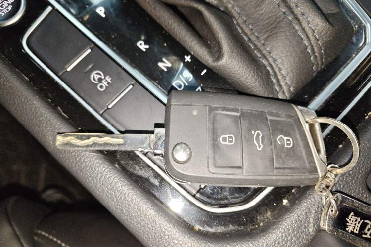 Used Volkswagen Magotan 2025 Zhongxiang Version 280TSI DSG Comfort Edition