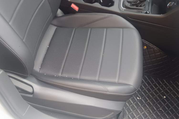 Used Volkswagen Lavida 2021 1.5L Automatic Comfort Edition Right Front Seat