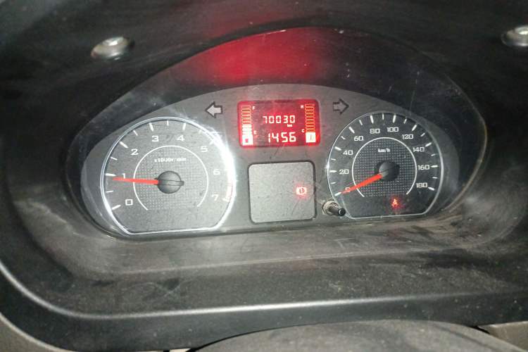 Used Wuling Rongguang V 2019 1.5L Van - Utility Model
