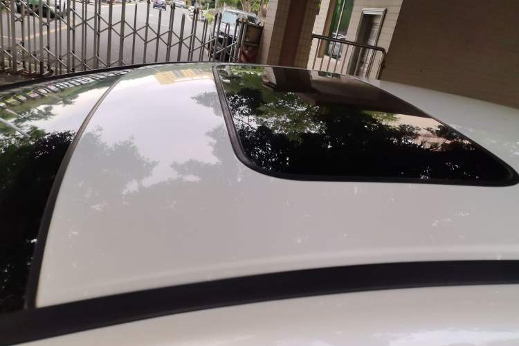 Used Honda Jade 2016 1.8L Automatic Comfort Elite Version 5 Seats Roof