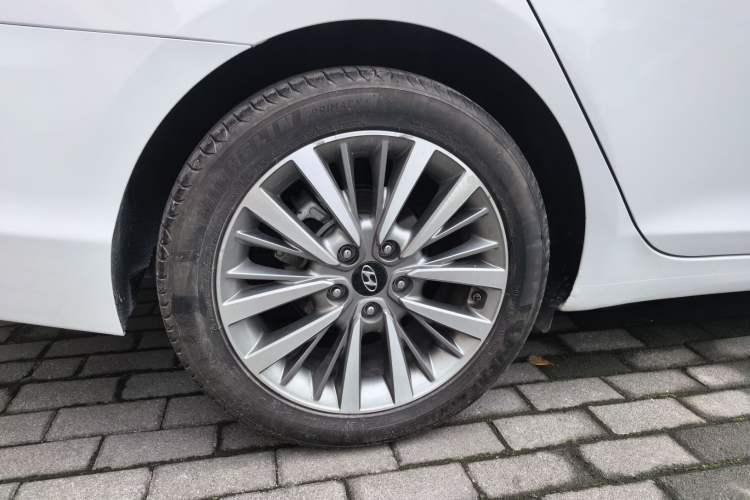 Used Hyundai Mistra 2017 1.8L Automatic Smart GLS China V Standard Right Rear Wheel Hub