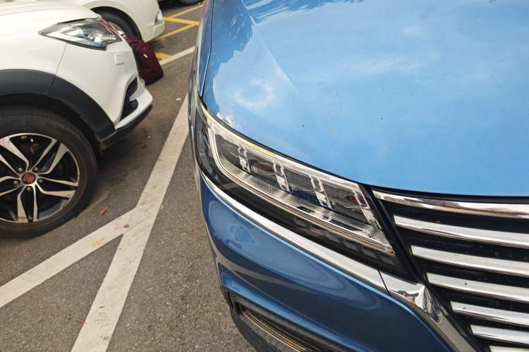 Used Roewe RX5 New Energy 2019 eRX5 50T 4G Connected Excellence Edition
