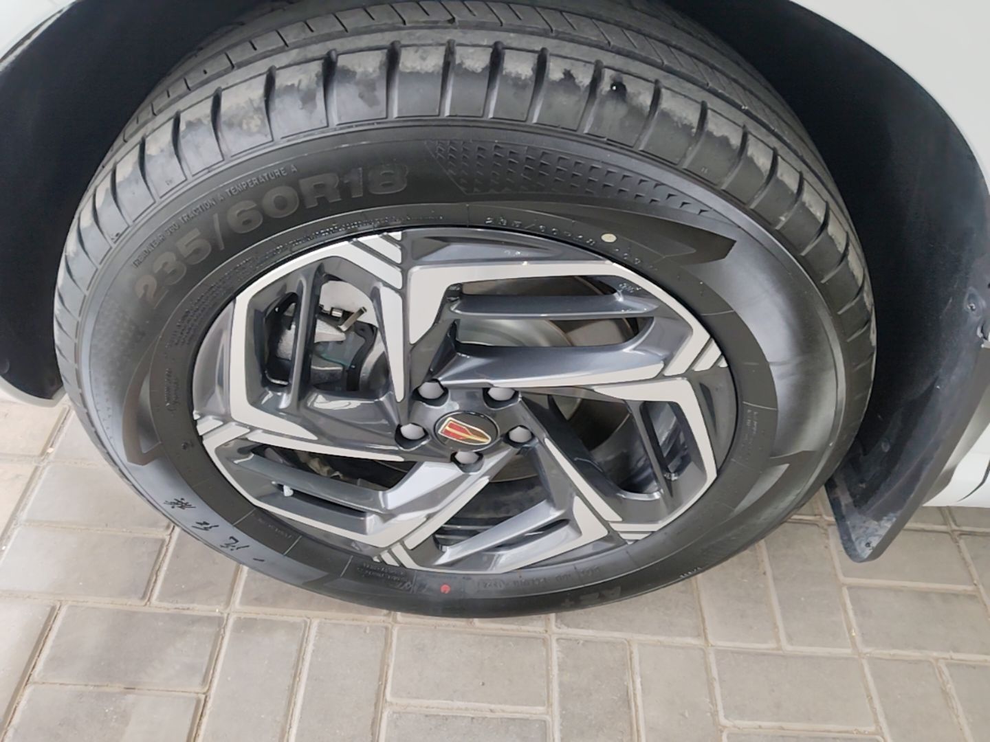 Hongqi HS3 2023 1.5T Two-Wheel Drive Shanwei Edition — снимка 10