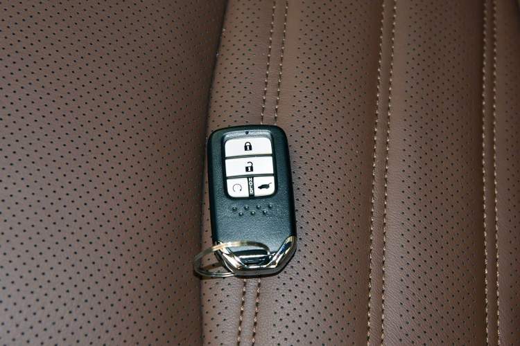 Used Honda UR-V 2017 370TURBO 2WD Prestige Edition China V
