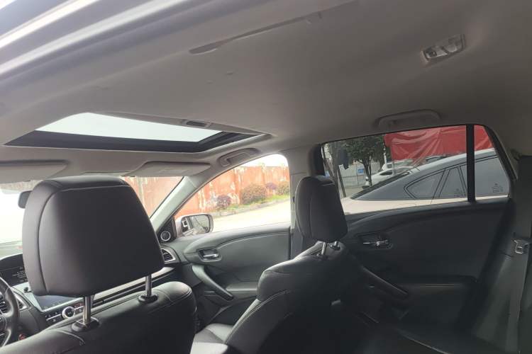 Used Acura RDX 2016 3.0L Two-Wheel-Drive Elite Edition
