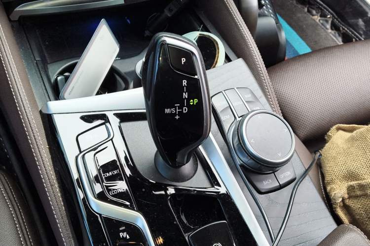 Used BMW 5 Series 2021 530Li Luxury Edition M Sport Package Gear Lever