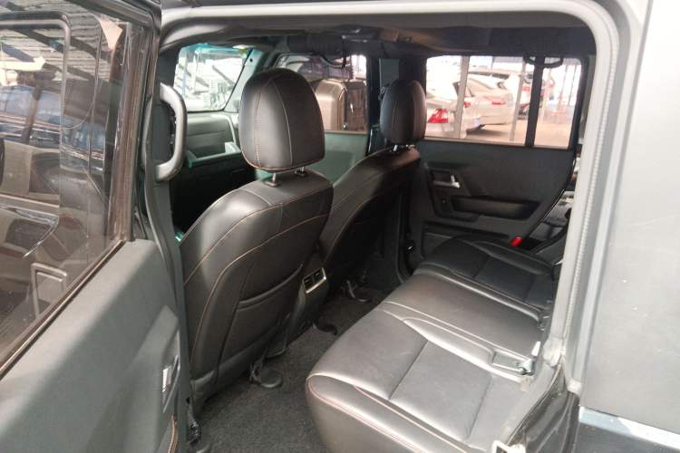 Used BAIC Off-Road BJ40 2016 40L 2.3T Automatic All-Wheel Drive Premium Edition Left Rear Seat