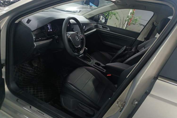 Used Volkswagen Lavida 2019 1.5L Automatic Comfort Edition China VI Standard
