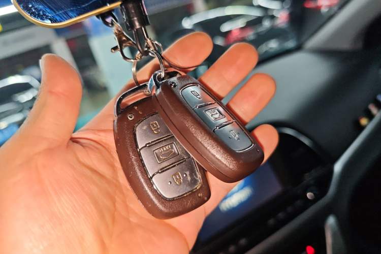 Used Hyundai Elantra (6th Generation / Lingdong) 2016 1.6L Automatic ZhiXuan – Elite Version